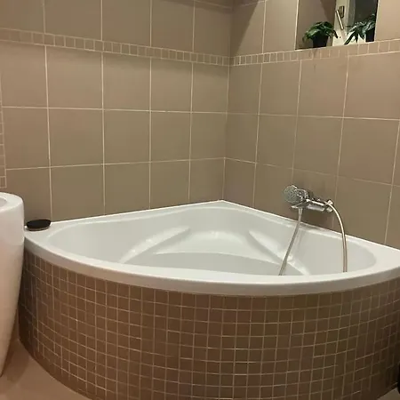 Priestranny Moderny Apartamento Hainburg an der Donau